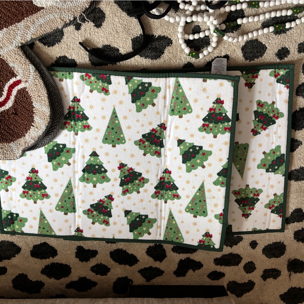 Christmas tree sink mat